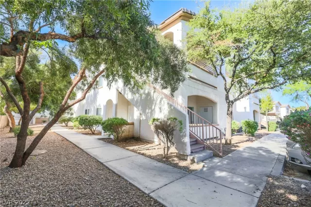 MLS: 2397337 Condo For Sale