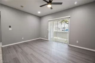 Photo #4: 2397337 Listing