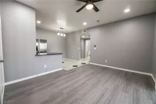 Photo #5: 2397337 Listing