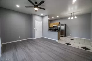 Photo #6: 2397337 Listing