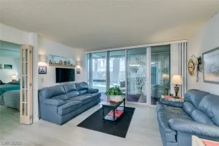 Photo #4: 2397345 Listing 