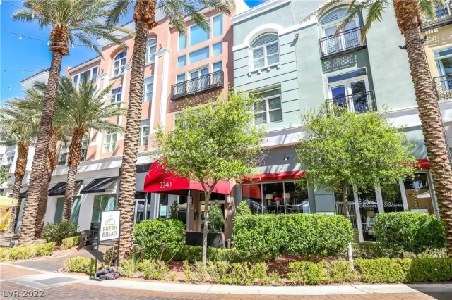 MLS: 2397370 Condo For Sale