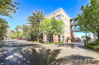 Photo #1: 2397370 Listing 