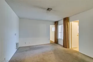 Photo #5: 2397378 Listing 