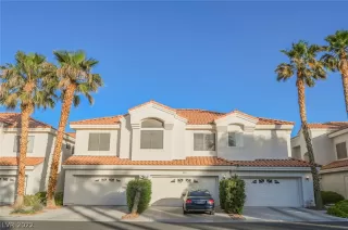 Photo #1: 2397383 Listing