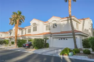 Photo #2: 2397383 Listing