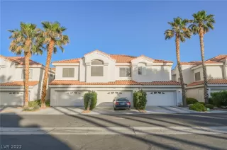 Photo #3: 2397383 Listing