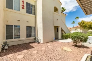 Photo #2: 2397399 Listing