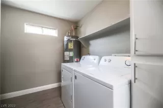 Photo #6: 2397404 Listing