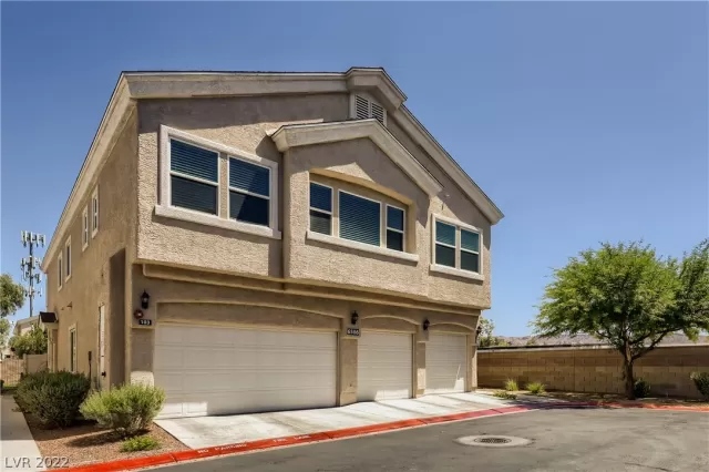 MLS: 2397445 Condo For Sale