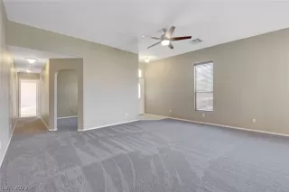 Photo #6: 2397457 Listing 