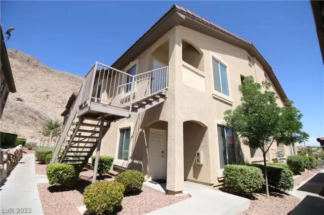 MLS: 2397464 Condo For Sale