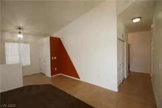 Photo #2: 2397464 Listing