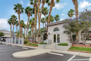 Photo #4: 2397465 Listing 