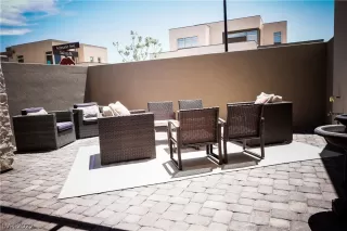 Photo #5: 2397480 Listing