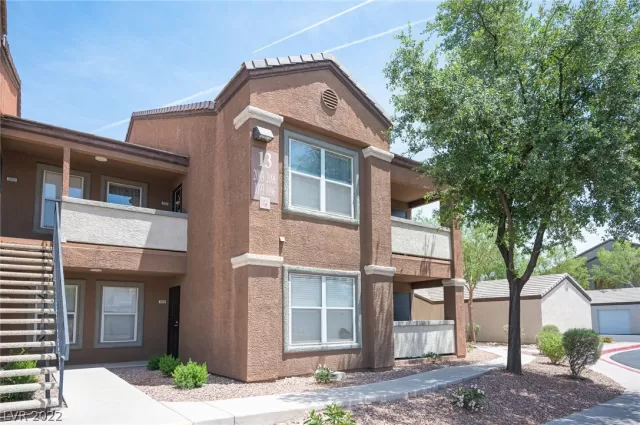 MLS: 2397501 Condo For Sale