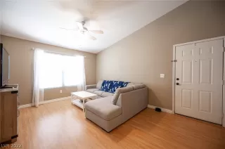 Photo #2: 2397501 Listing