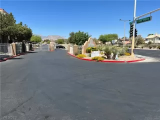 Photo #1: 2397506 Listing