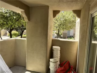 Photo #2: 2397506 Listing