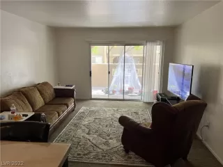 Photo #3: 2397506 Listing