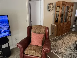 Photo #6: 2397506 Listing