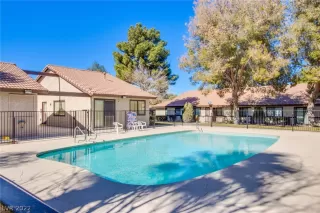 Photo #3: 2397508 Listing