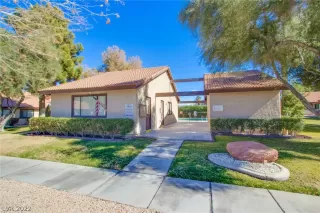 Photo #4: 2397508 Listing