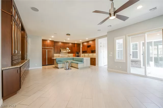 MLS: 2397510 Condo For Sale