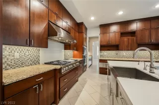 Photo #6: 2397510 Listing 