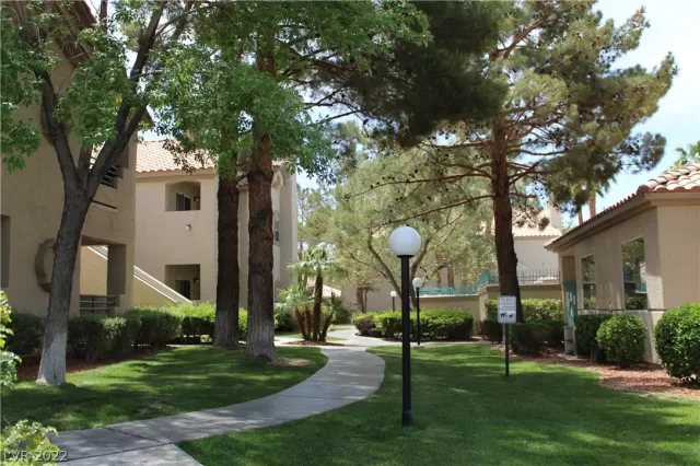 MLS: 2397512 Condo For Sale