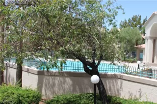 Photo #3: 2397512 Listing