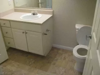 Photo #5: 2397531 Listing