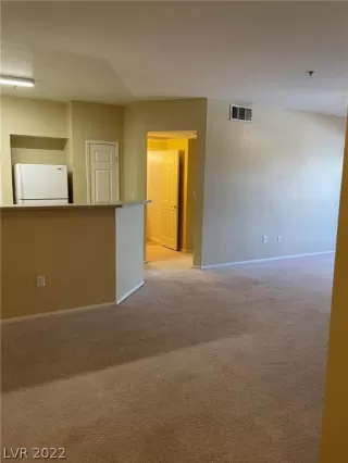 Photo #3: 2397532 Listing