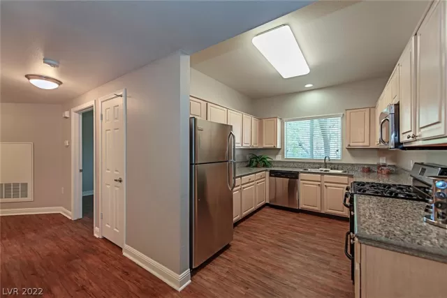 MLS: 2397537 Condo For Sale