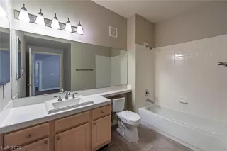 Photo #3: 2397537 Listing