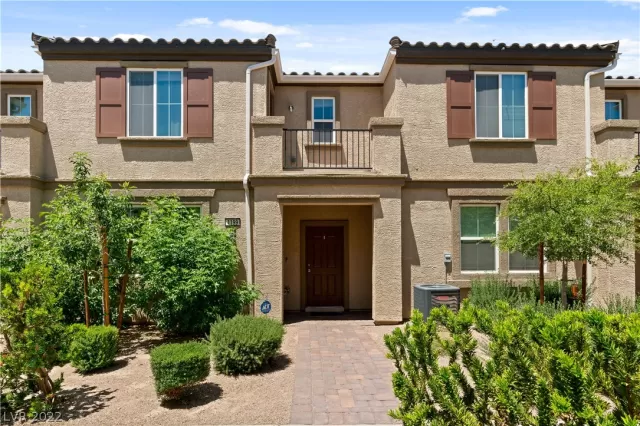 MLS: 2397546 Condo For Sale