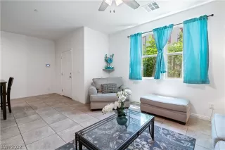 Photo #4: 2397546 Listing 