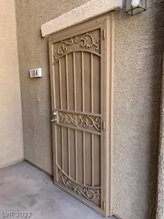 Photo #2: 2397548 Listing 