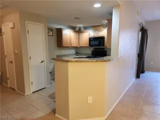 Photo #5: 2397548 Listing 