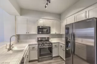 Photo #4: 2397551 Listing 