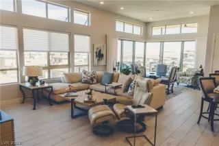 Photo #4: 2397566 Listing 