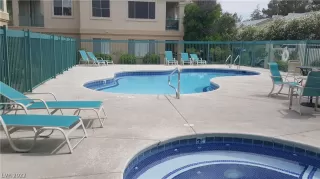 Photo #4: 2397600 Listing 