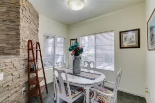 Photo #6: 2397608 Listing