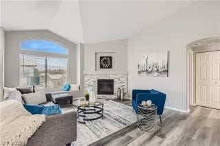 Photo #3: 2397646 Listing