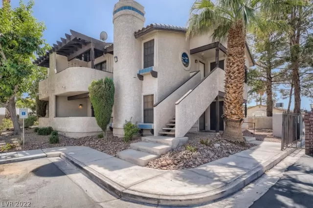 MLS: 2397699 Condo For Sale