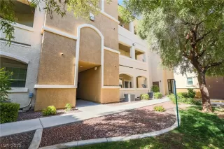 Photo #2: 2397706 Listing 