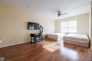 Photo #5: 2397706 Listing 