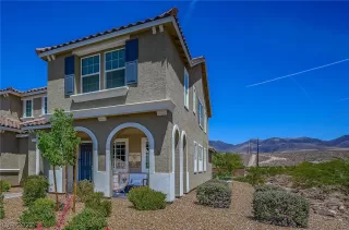 Photo #1: 2397717 Listing