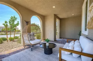 Photo #3: 2397717 Listing