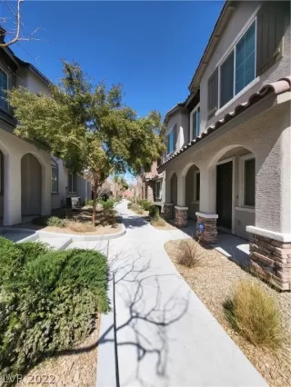 Photo #1: 2397736 Listing